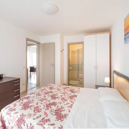 Super Family Friendly Villaggio Planetarium 2 Bedroom Sleeps 6 *
