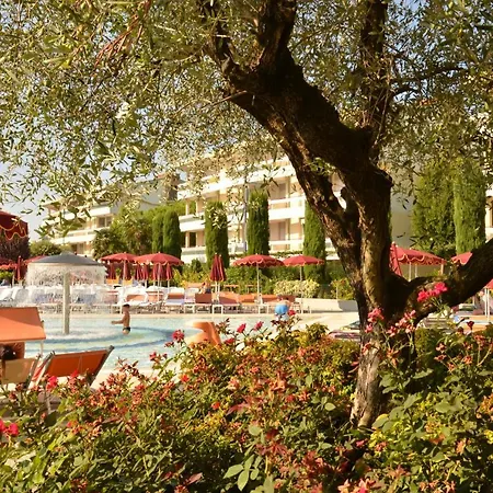 Super Family Friendly Villaggio Planetarium 2 Bedroom Sleeps 6 Bibione