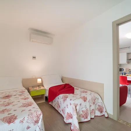 Super Family Friendly Villaggio Planetarium 2 Bedroom Sleeps 6 * Bibione