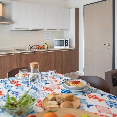 Appartement Super Family Friendly Villaggio Planetarium 2 Bedroom Sleeps 6