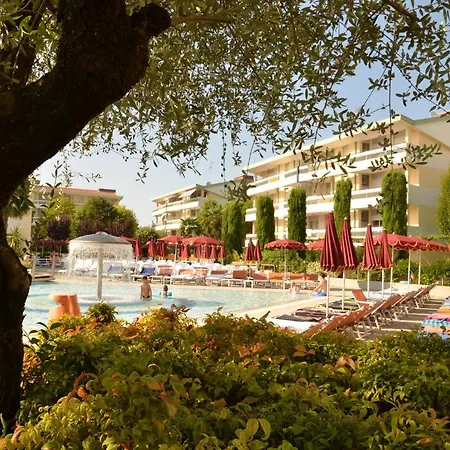 アパート Super Family Friendly Villaggio Planetarium 2 Bedroom Sleeps 6 ビビオーネ