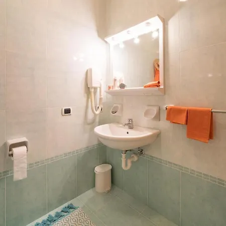 Super Family Friendly Villaggio Planetarium 2 Bedroom Sleeps 6 *