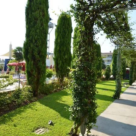 Lägenhet Super Family Friendly Villaggio Planetarium 2 Bedroom Sleeps 6 Bibione