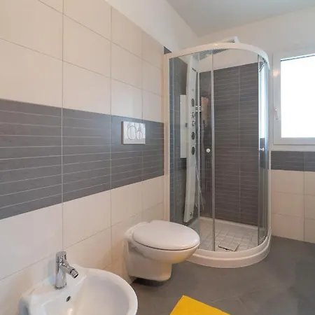 Super Family Friendly Villaggio Planetarium 2 Bedroom Sleeps 6 Lägenhet *