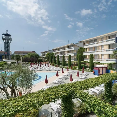 Super Family Friendly Villaggio Planetarium 2 Bedroom Sleeps 6 *